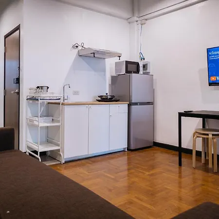 T3 Two Bedrooms Wifi Full Kitchen 1 Min To Bts Бангкок Экстерьер фото